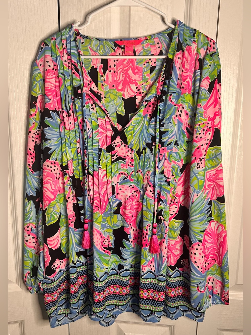 Lilly Pulitzer Women’s Size XL Marilina Tunic Top in the Jaguar Jungle Print
